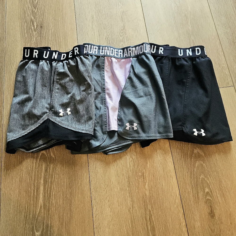 LOT / Set Of 3 Under Armour Women's Athletic Heatgear Loose Workout Shorts M